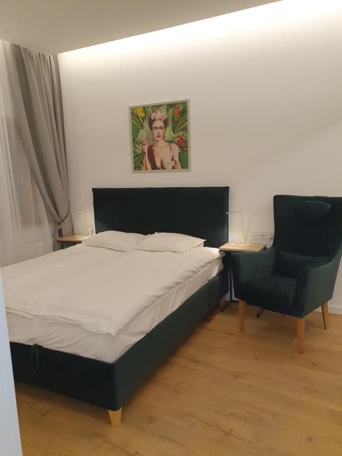 Smaragdo Apartamentai Каунас Екстериор снимка